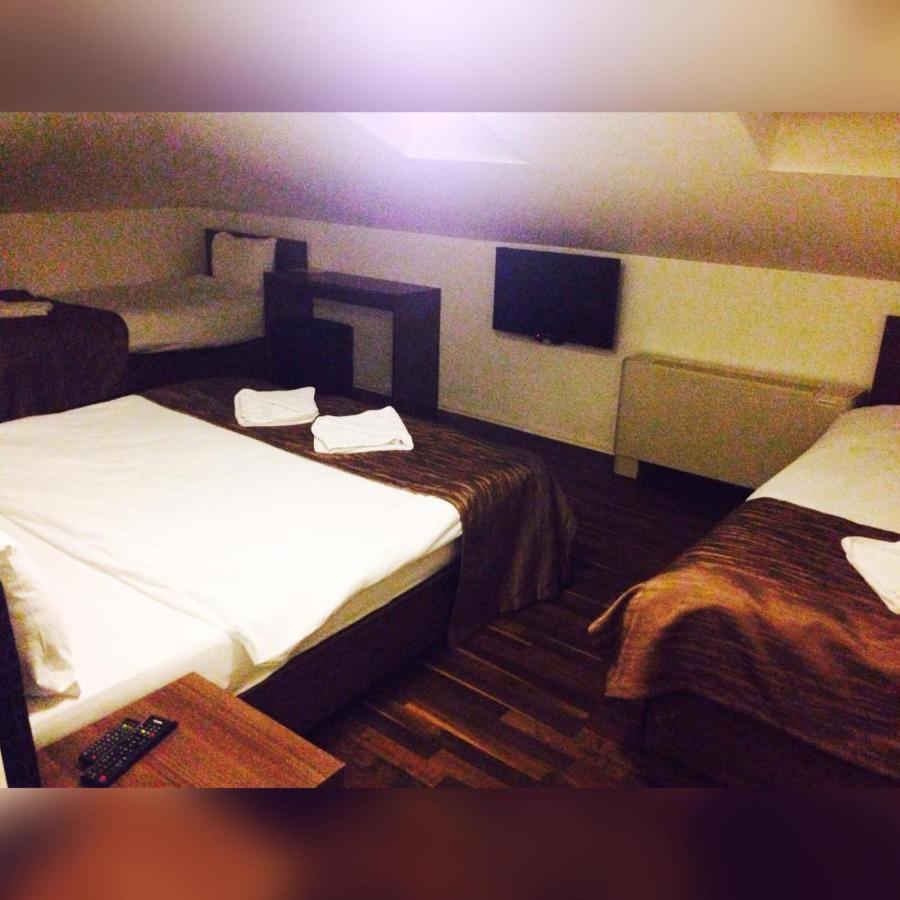 Theranda Hotel Prizren Chambre photo