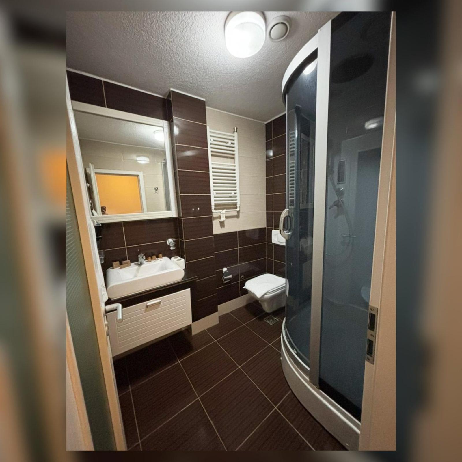 Theranda Hotel Prizren Chambre photo