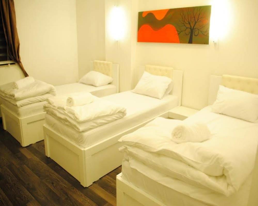 Theranda Hotel Prizren Extérieur photo